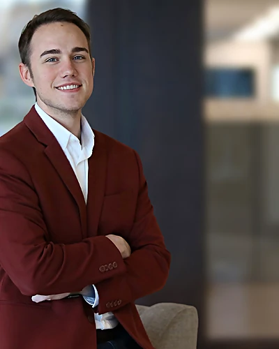 Jacob Cole, Investment Analyst